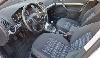 
									SKODA OCTAVIA 2.0 TDI FAMILY 2012 full								