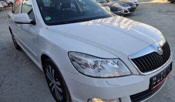
									SKODA OCTAVIA 2.0 TDI FAMILY 2012 full								