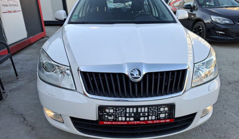
								SKODA OCTAVIA 2.0 TDI FAMILY 2012 full									