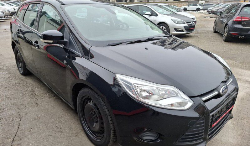 
								FORD FOCUS 1.6 TDCI EDITION 2012 full									