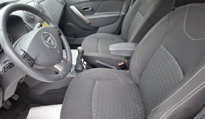 
								DACIA LOGAN MCV 0.9 TCE LAUREATE 2013 full									