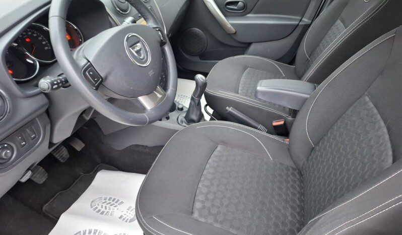 
								DACIA LOGAN MCV 0.9 TCE LAUREATE 2013 full									