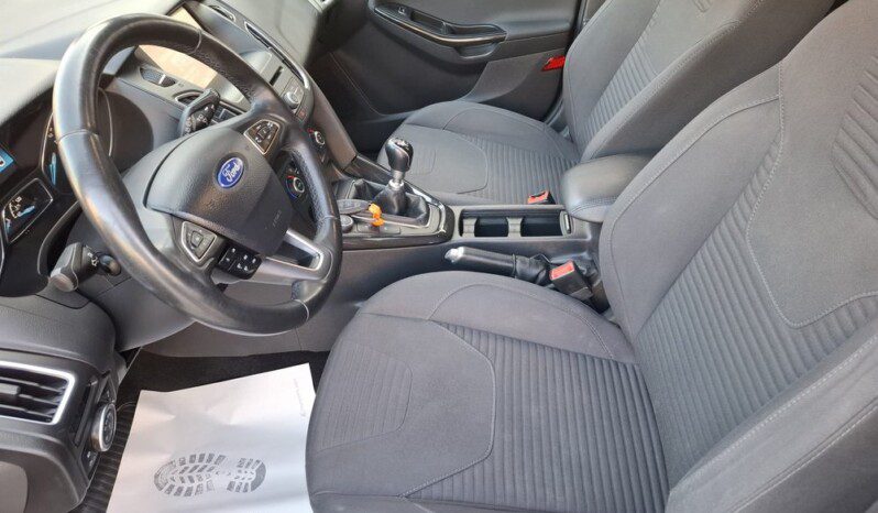 
								FORD FOCUS 1.5 TDCI TITANIUM 2015 EURO 6 full									