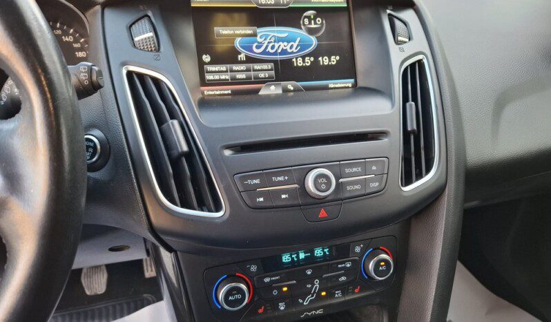 
								FORD FOCUS 1.5 TDCI TITANIUM 2015 EURO 6 full									