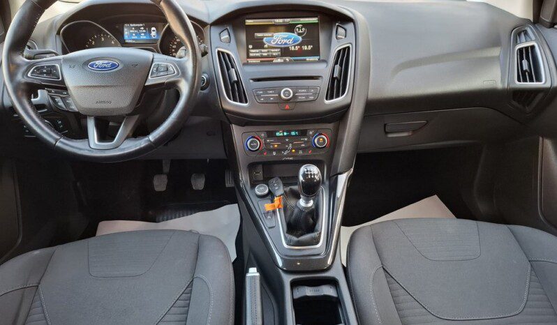 
								FORD FOCUS 1.5 TDCI TITANIUM 2015 EURO 6 full									