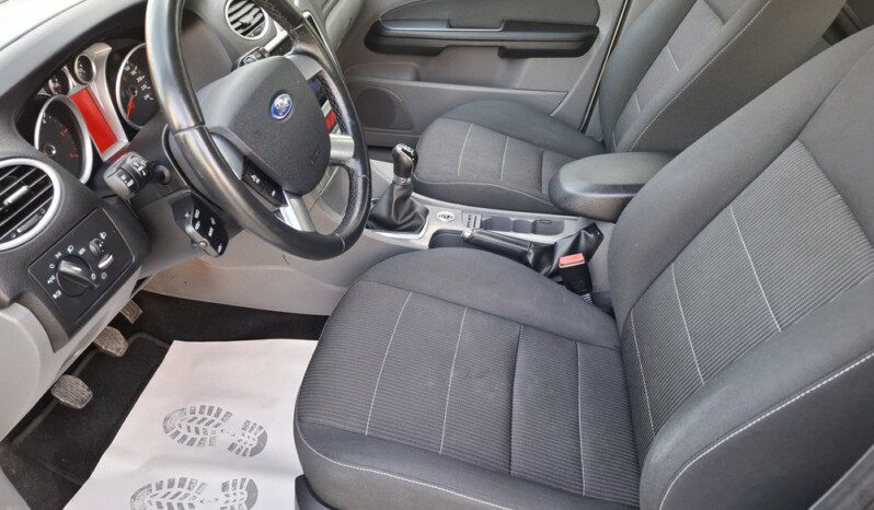 
								FORD FOCUS 1.6 TDCI AMBIENTE  2010 EURO 5 full									