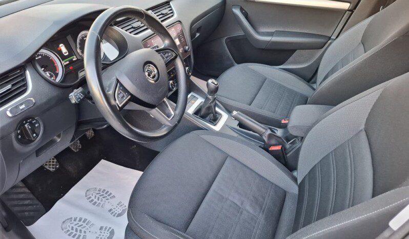 
								SKODA OCTAVIA 1.0 AMBITION 2017 / 2018 EURO 6 full									