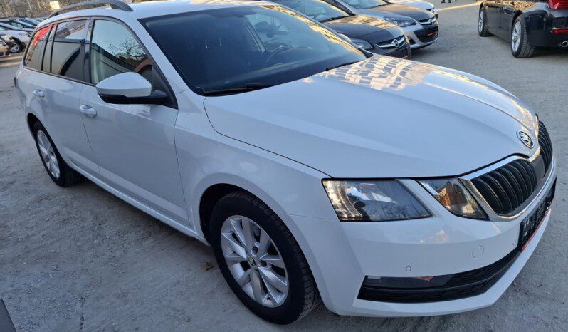 
								SKODA OCTAVIA 1.0 AMBITION 2017 / 2018 EURO 6 full									