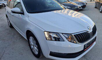 
									SKODA OCTAVIA 1.0 AMBITION 2017 / 2018 EURO 6 full								