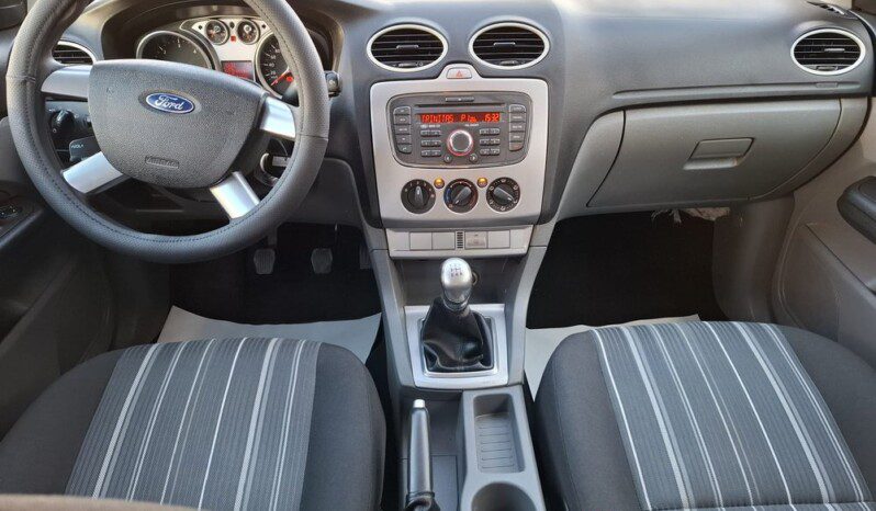 
								FORD FOCUS 1.6 TDCI TREND 2010 EURO 5 full									