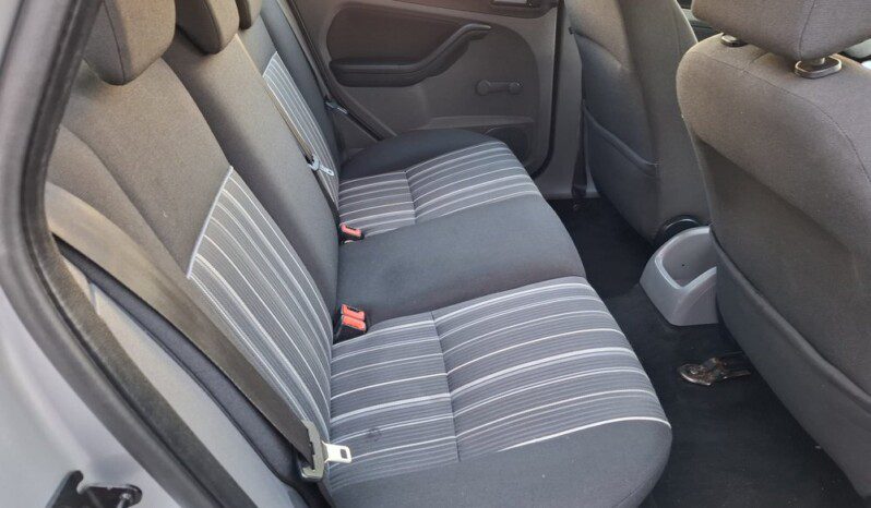 
								FORD FOCUS 1.6 TDCI TREND 2010 EURO 5 full									