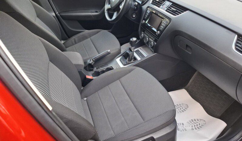 
								SKODA OCTAVIA 1.6 TDI AMBITION 2014 / 2015 full									