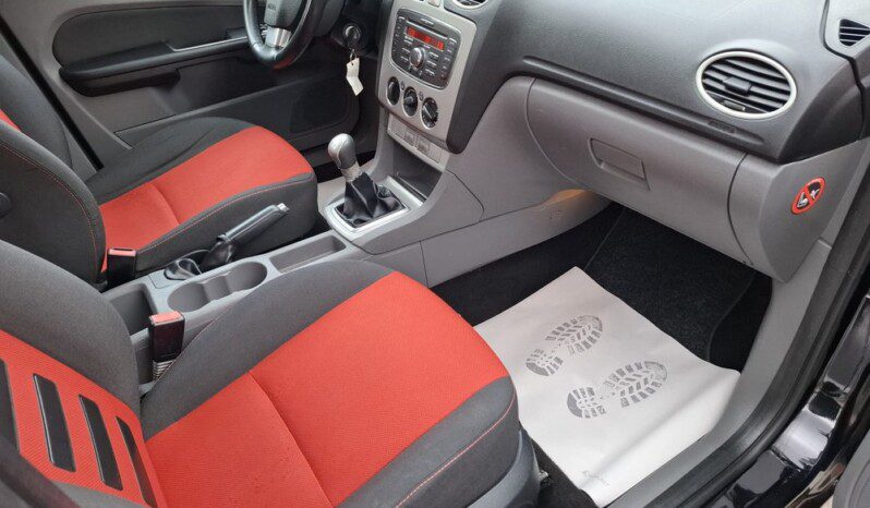 
								FORD FOCUS 1.6 TDCI STYLE 2010 EURO 5 full									