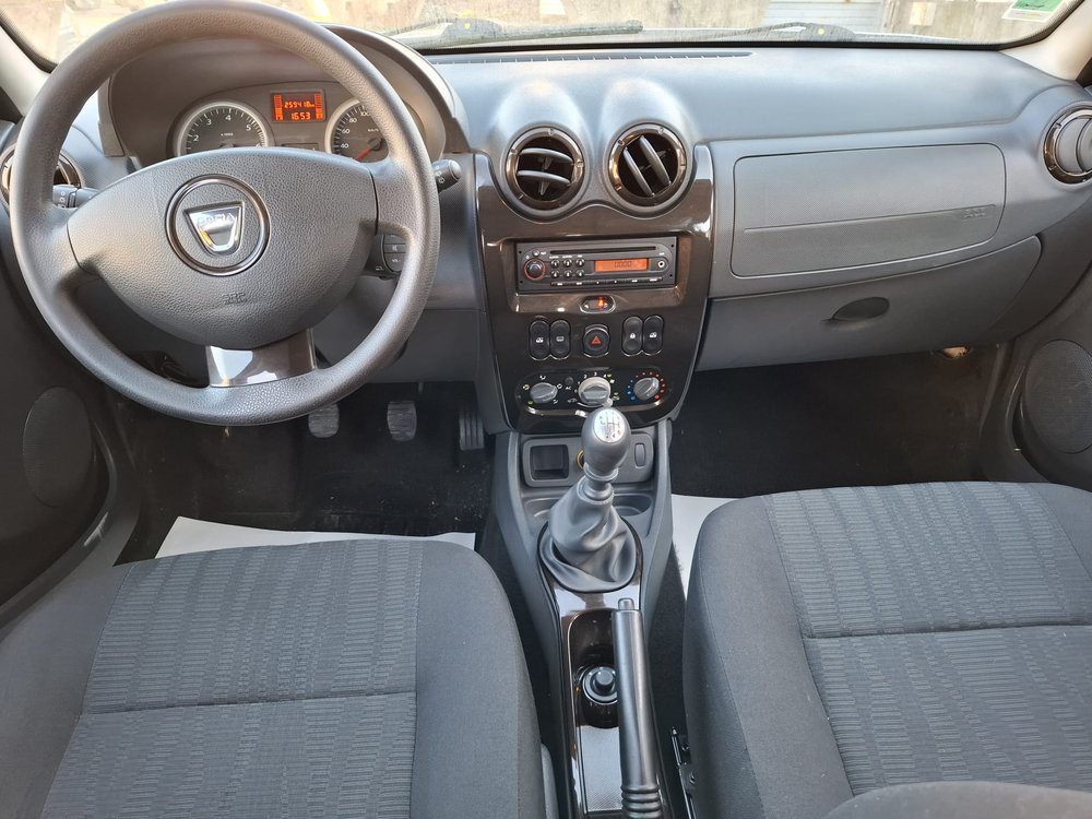 DACIA DUSTER 1.5 DCI LAUREATE 2011
