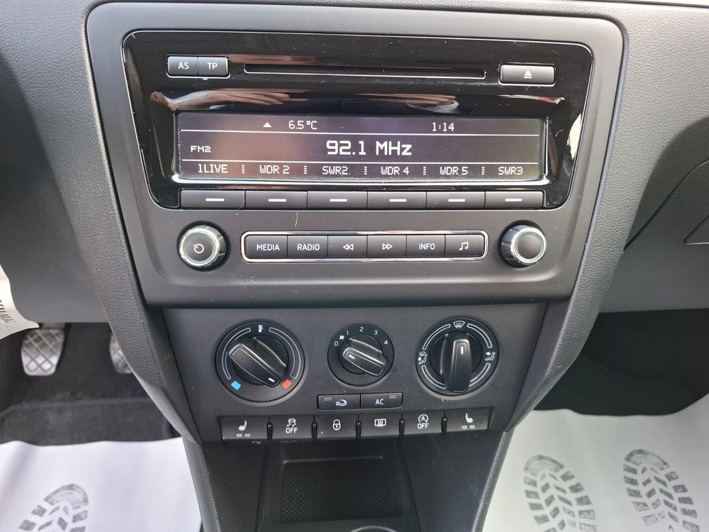 SKODA RAPID 1.6 TDI AMBITION 2014