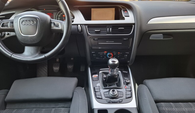 
								AUDI A4 2.0 TDI AMBITION 2010 / 2011 full									