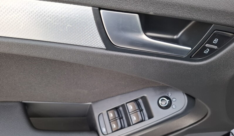 
								AUDI A4 2.0 TDI AMBITION 2010 / 2011 full									