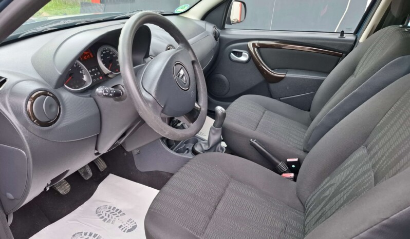 
								DACIA DUSTER 1.6 BENZINA LAUREATE 2011 full									