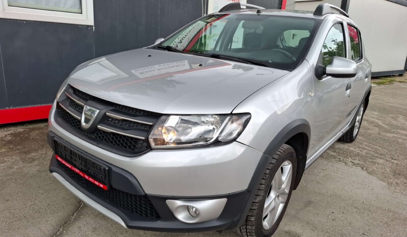
								DACIA SANDERO STEPWAY 0.9 TCE LAUREATE 2013 full									