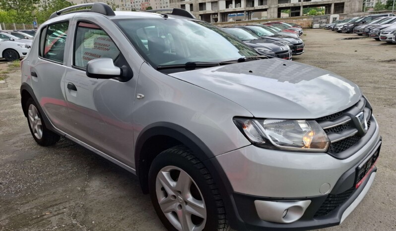 
								DACIA SANDERO STEPWAY 0.9 TCE LAUREATE 2013 full									