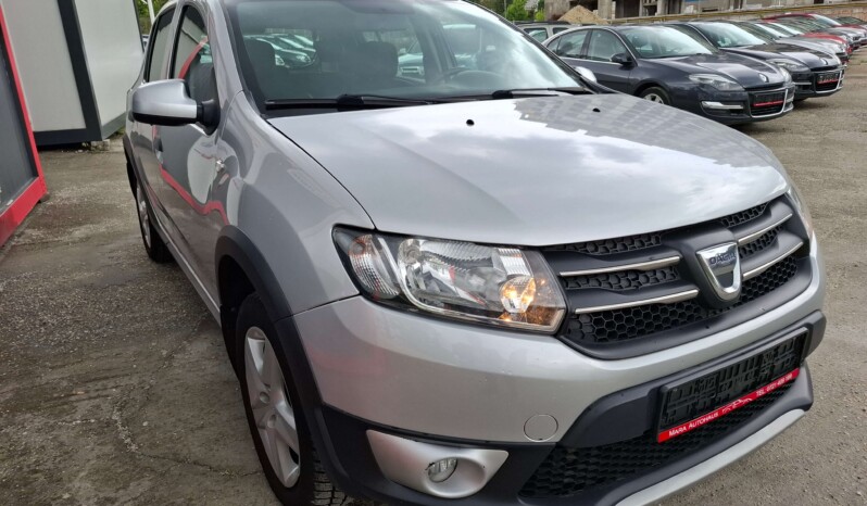 
								DACIA SANDERO STEPWAY 0.9 TCE LAUREATE 2013 full									