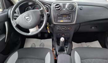 
									DACIA SANDERO STEPWAY 0.9 TCE LAUREATE 2013 full								