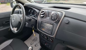 
									DACIA SANDERO STEPWAY 0.9 TCE LAUREATE 2013 full								