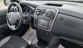 
									DACIA SANDERO STEPWAY 0.9 TCE LAUREATE 2013 full								