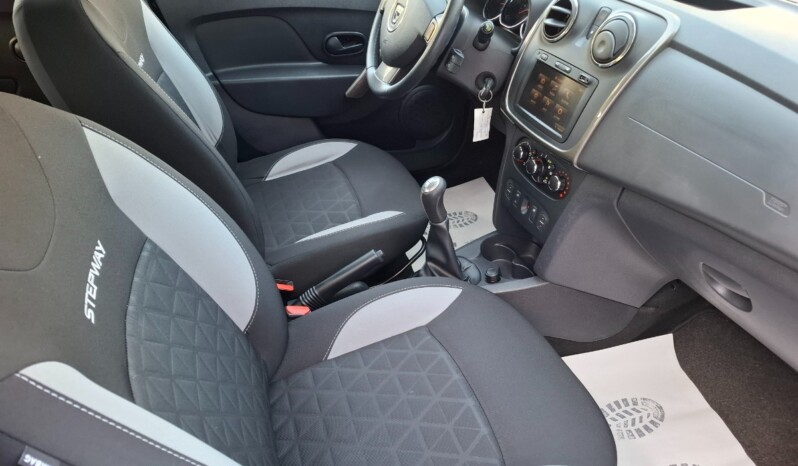 
								DACIA SANDERO STEPWAY 0.9 TCE PRESTIGE 2013 full									