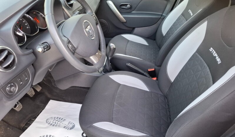 
								DACIA SANDERO STEPWAY 0.9 TCE PRESTIGE 2013 full									