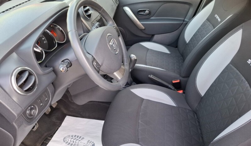 
								DACIA SANDERO STEPWAY 0.9 TCE PRESTIGE 2013 full									