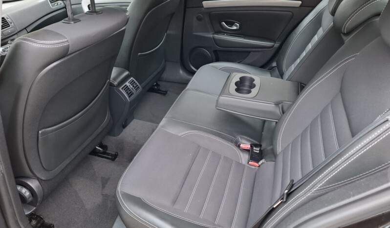 
								RENAULT LAGUNA 1.5 DCI BLACK EDITION 2011 full									
