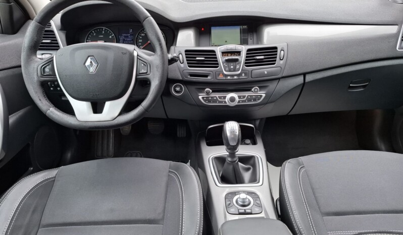 
								RENAULT LAGUNA 1.5 DCI BLACK EDITION 2011 full									