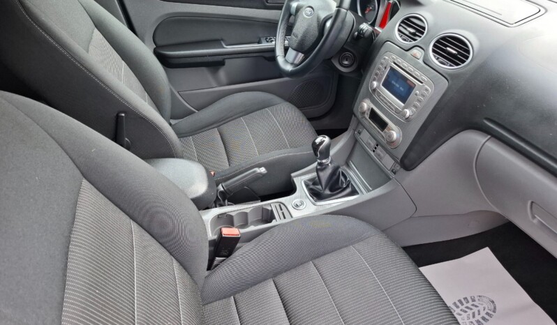 
								FORD FOCUS 1.6 TITANIUM 2010 EURO 5 full									