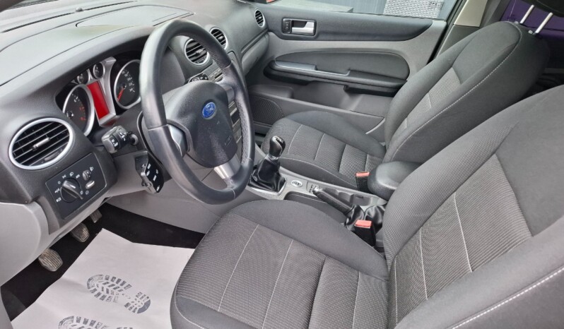 
								FORD FOCUS 1.6 TITANIUM 2010 EURO 5 full									