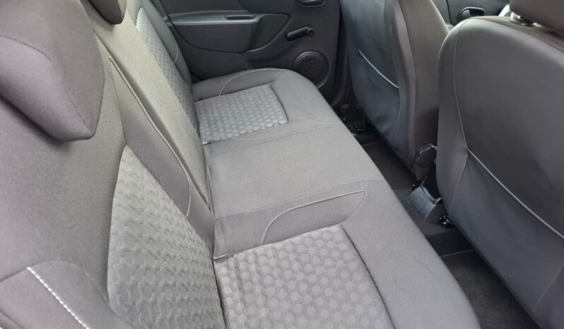 
								DACIA SANDERO 0.9 TCE LAUREATE 2013 full									