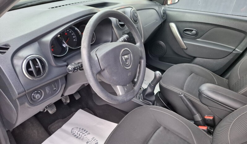 
								DACIA SANDERO 0.9 TCE LAUREATE 2013 full									