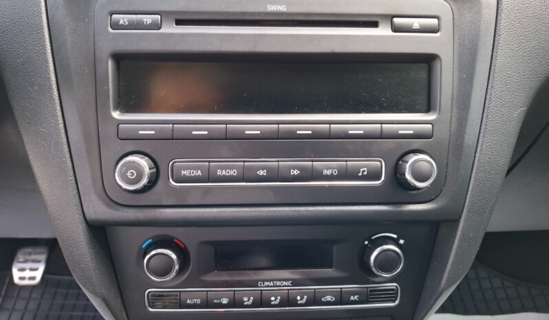 
								SKODA RAPID 1.2 TSI AMBITION 2013 full									