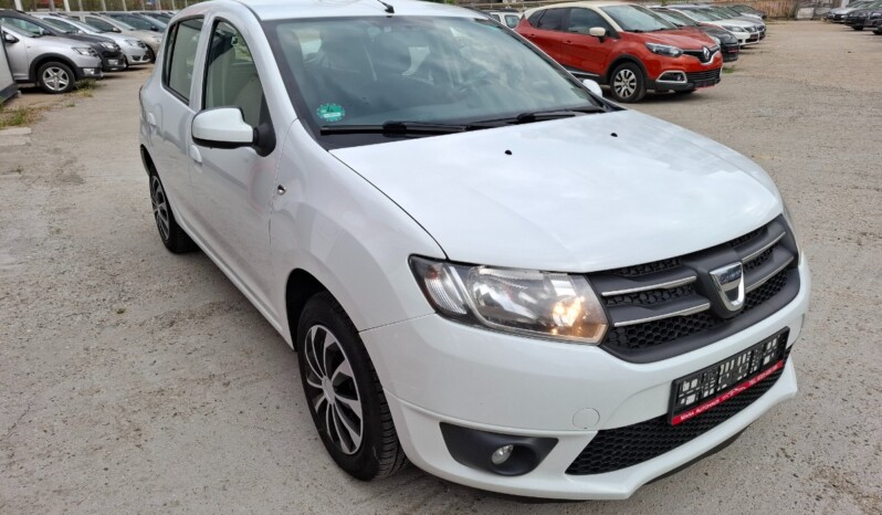 
								DACIA SANDERO 0.9 TCE LAUREATE 2015 full									