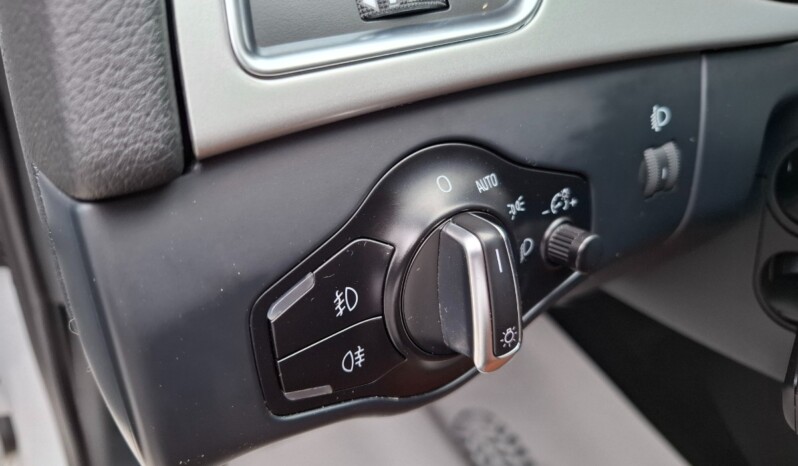 
								AUDI A4 2.0 TDI ATTRACTION 2011 / 2012 full									