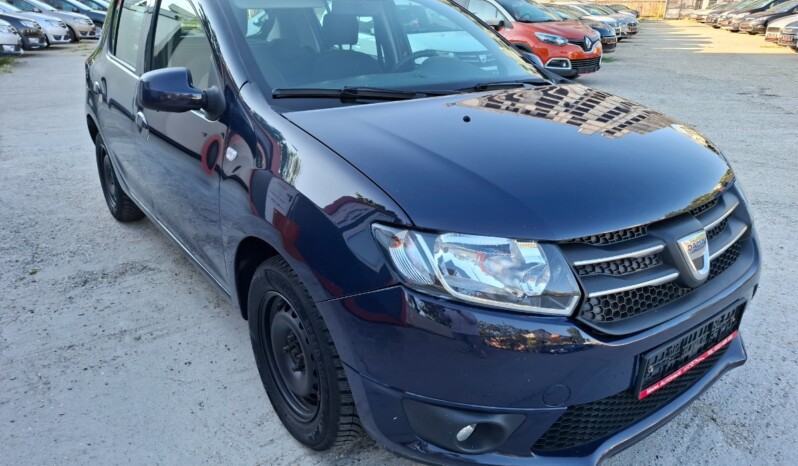 
								DACIA SANDERO 1.2 LAUREATE 2013 full									