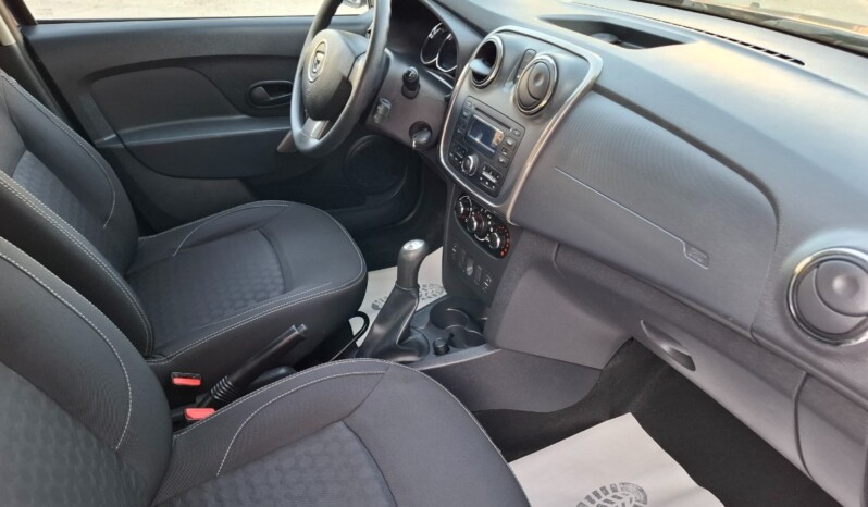 
								DACIA SANDERO 1.2 LAUREATE 2013 full									