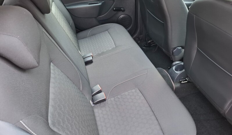 
								DACIA SANDERO 1.5 DCI LAUREATE 2013 full									