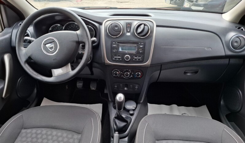 
								DACIA SANDERO 1.5 DCI LAUREATE 2013 full									