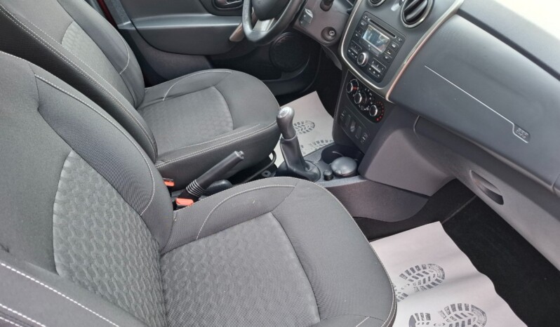 
								DACIA SANDERO 1.5 DCI LAUREATE 2013 full									