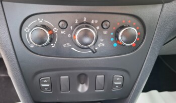 
									DACIA SANDERO 1.5 DCI LAUREATE 2013 full								