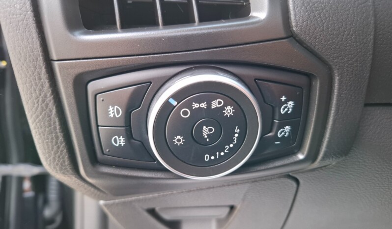 
								FORD FOCUS 2.0 TDCI TITANIUM 2015 EURO 6 full									