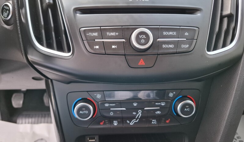 
								FORD FOCUS 2.0 TDCI TITANIUM 2015 EURO 6 full									