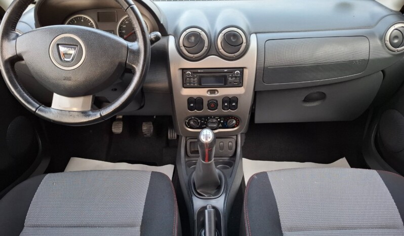 
								DACIA DUSTER 1.6 BENZINA LAUREATE 2012 full									