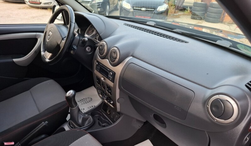 
								DACIA DUSTER 1.6 BENZINA LAUREATE 2012 full									